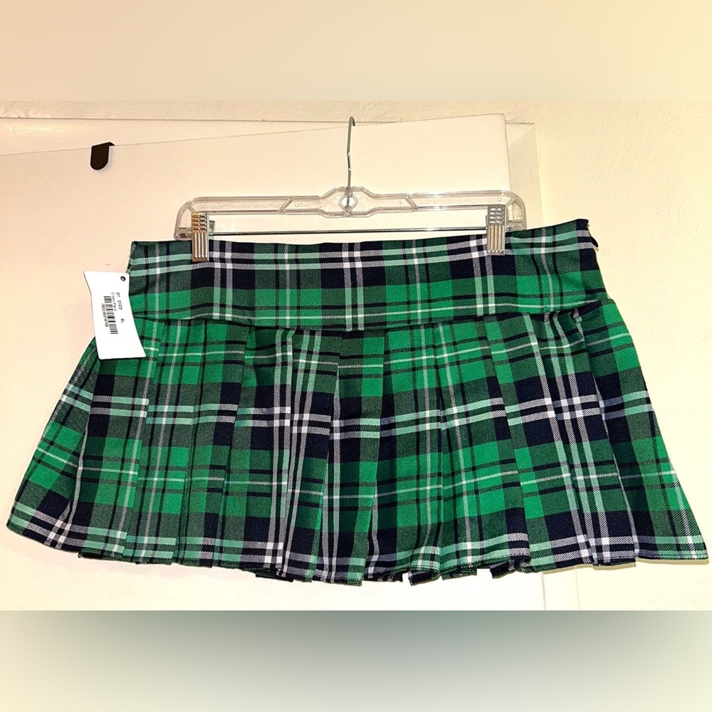 Plaid Green Mini Skirt Size XL